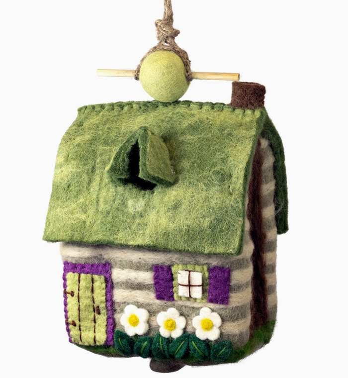 Country Cabin Birdhouse