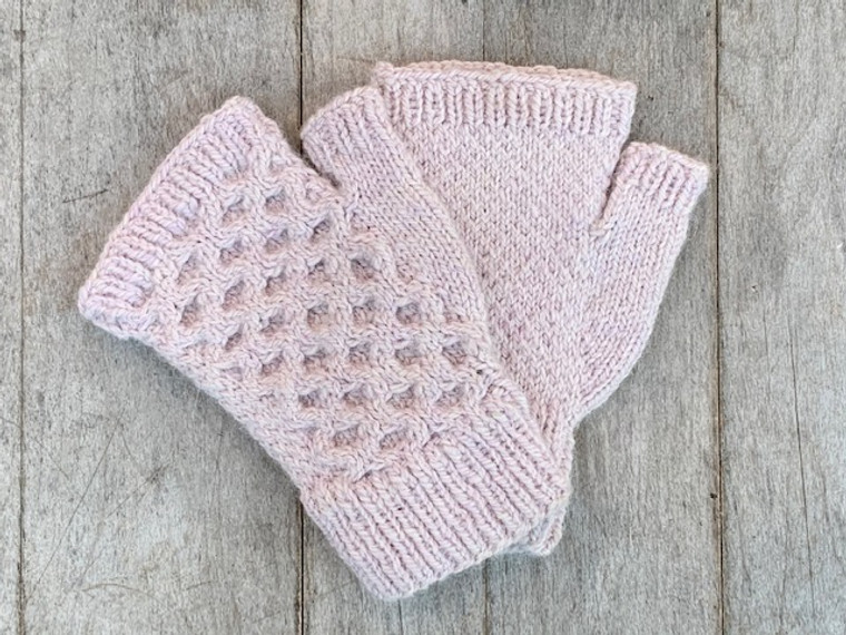 Sweetbriar Mitts by Linda Ritchie Unger