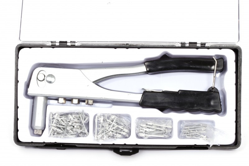 IMPA 615233 HAND RIVETER IN SUITCASE WITH BLIND RIVETS GERMAN