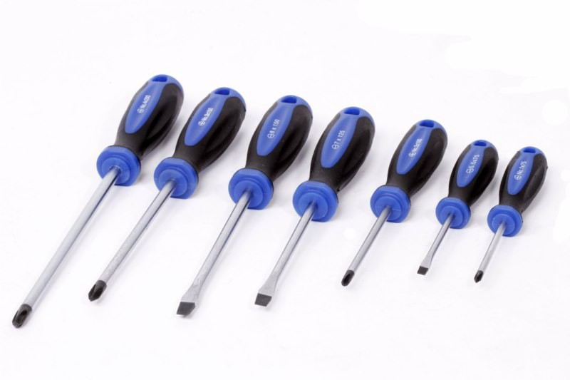 IMPA 612261 SCREWDRIVER PLASTIC HANDLE SLOTTED 75x 3,0mm
