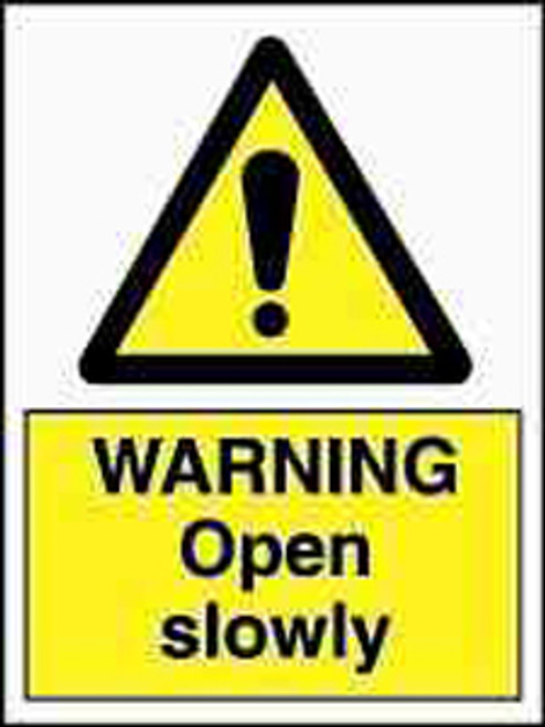 IMPA 337541 hazard sign - Warning, open slowly