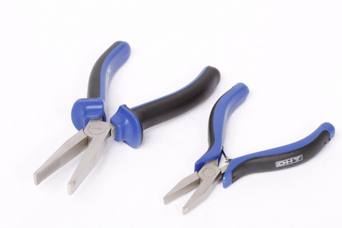 IMPA 611706 VDE-PLIER FLAT NOSE 160mm (1000 Volt) O.H.M.