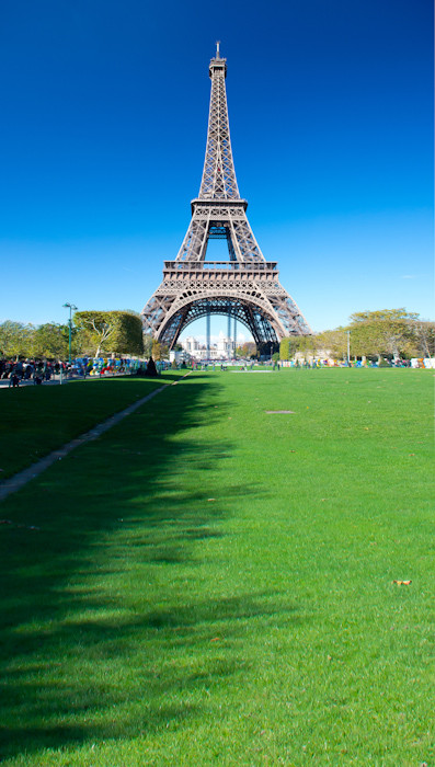 Clear Blue Paris Backdrop | Photo Pie