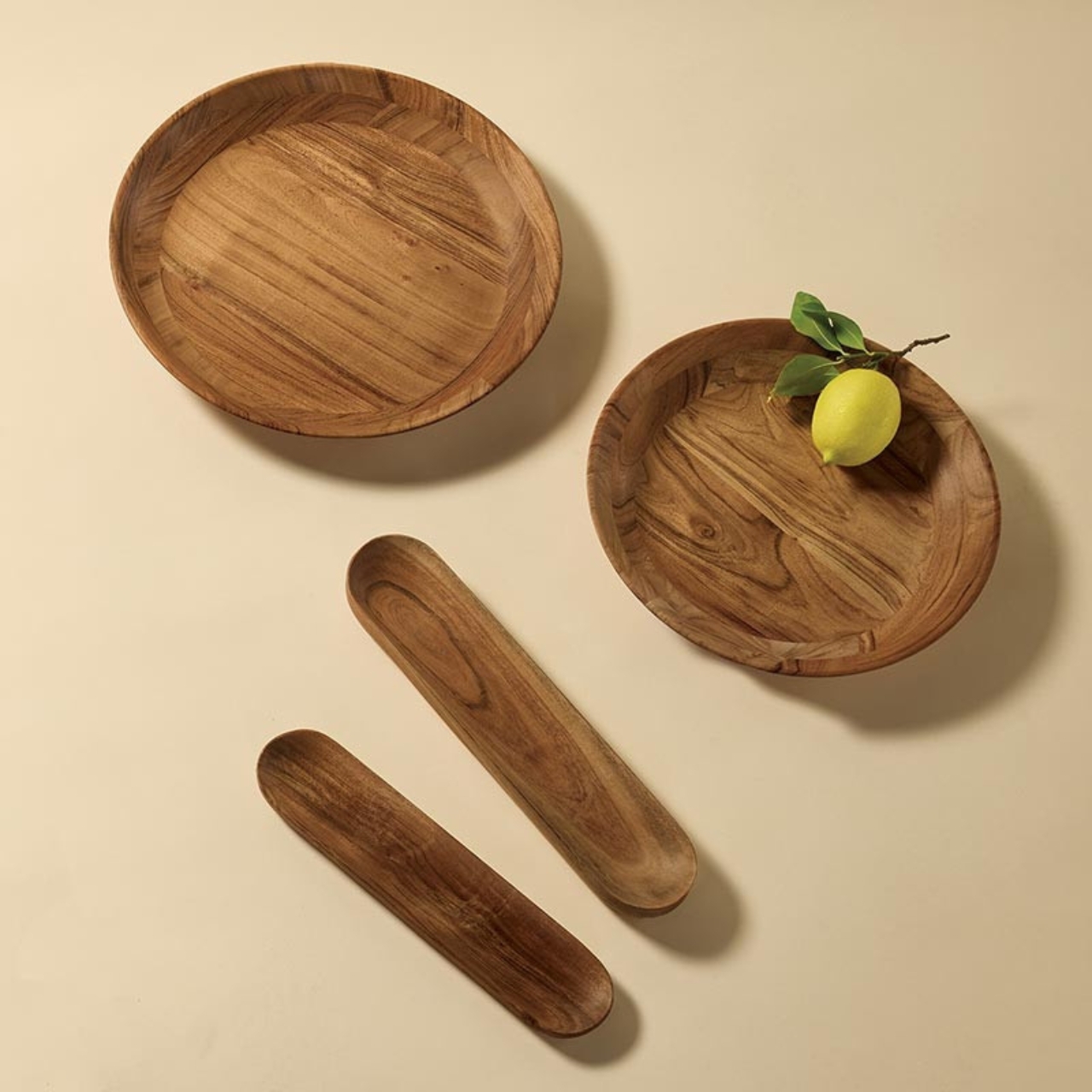 SHOP SUMMER DECOR