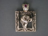 Frame Antique Square With Labrador Pendant