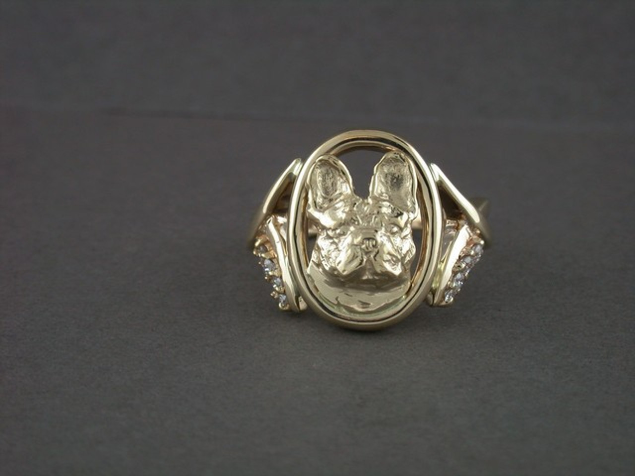 Ring Shank With Side Stones And French Bulldog