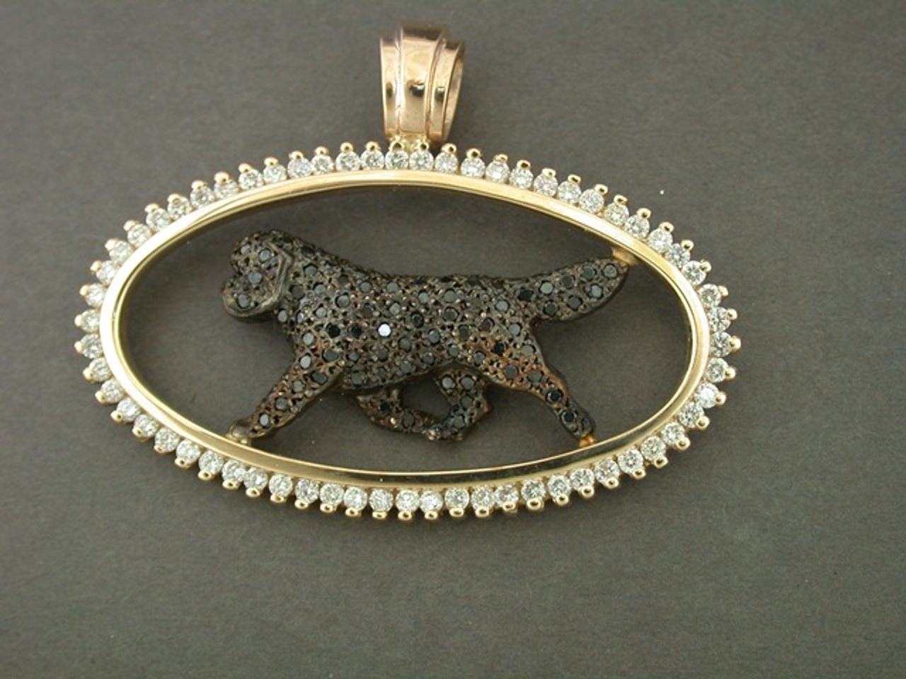 Frame Oval W Newfoundland In Diamond Frame Pendant