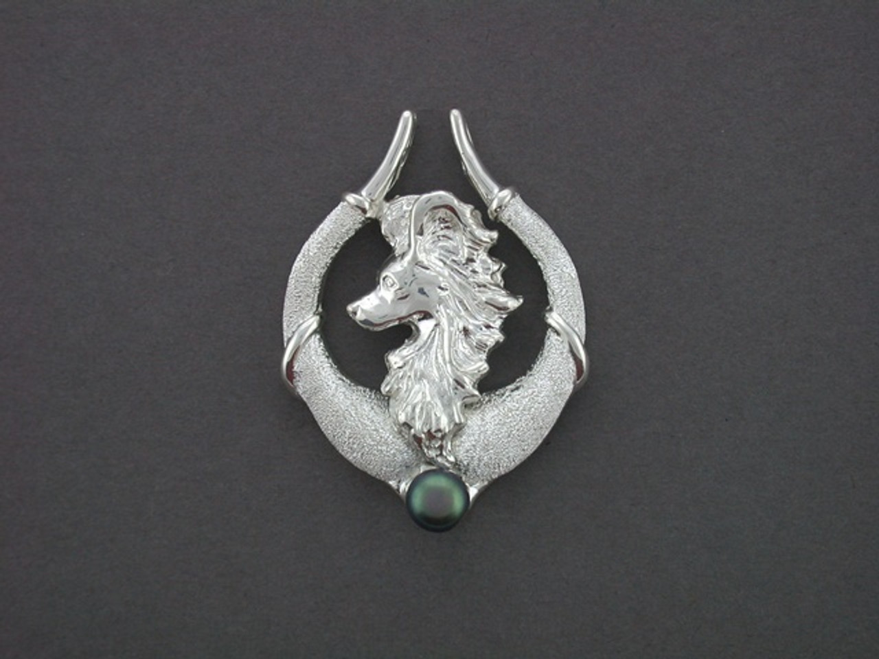 Frame Horn With Papillon Pendant