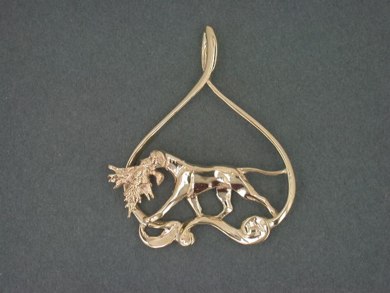 Frame Mar With English Pointer Pendant