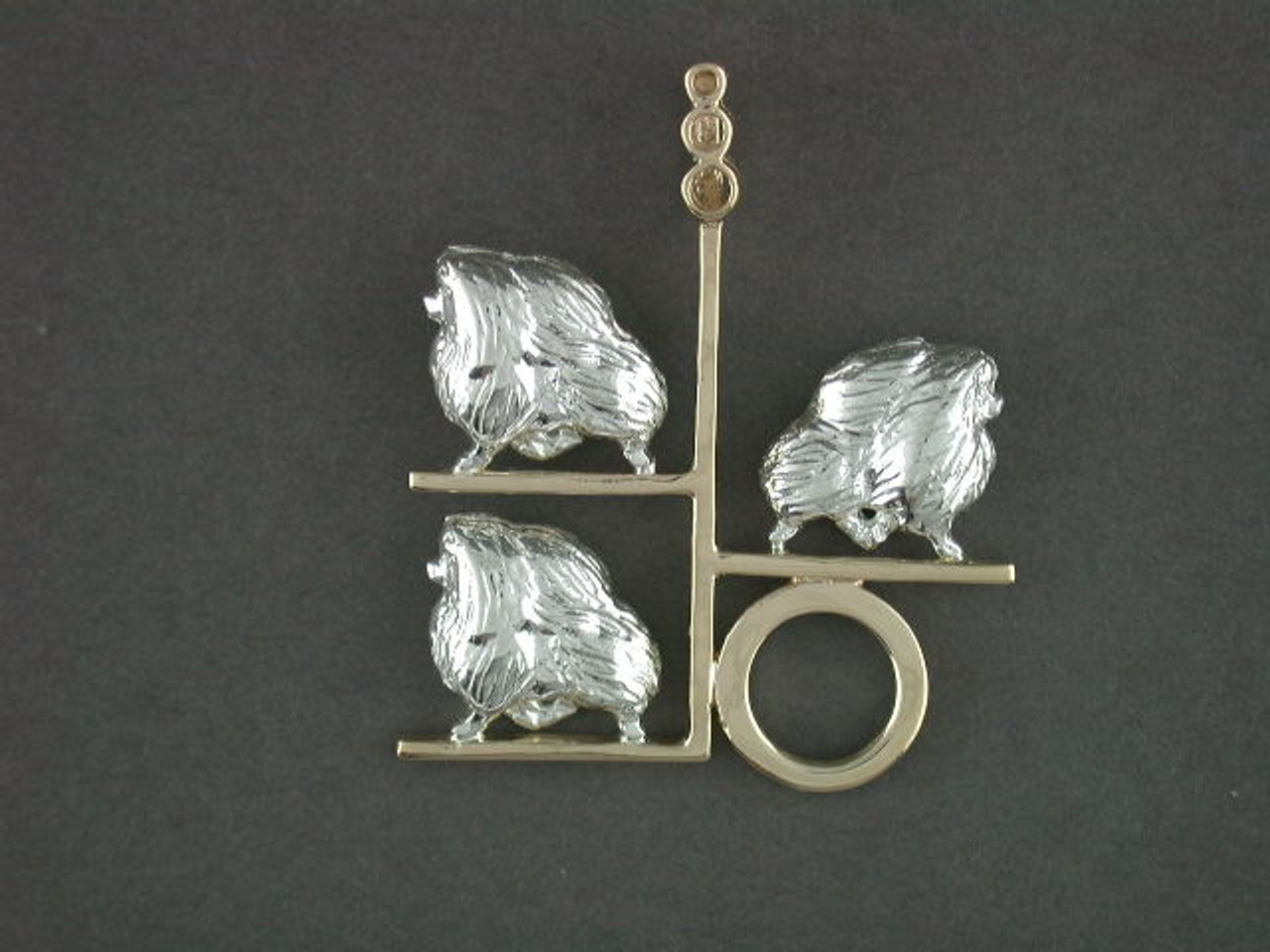 Frame Bar 3 Stand Pomeranian Pendant