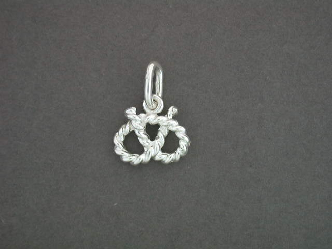 Staffordshire Knot Rope Style Pendant