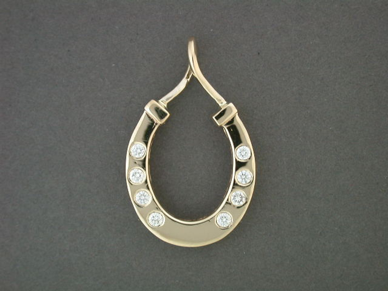 Horse Shoe With Diamond Pendant