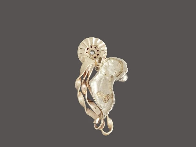 Rosette With Brittany  Pendant