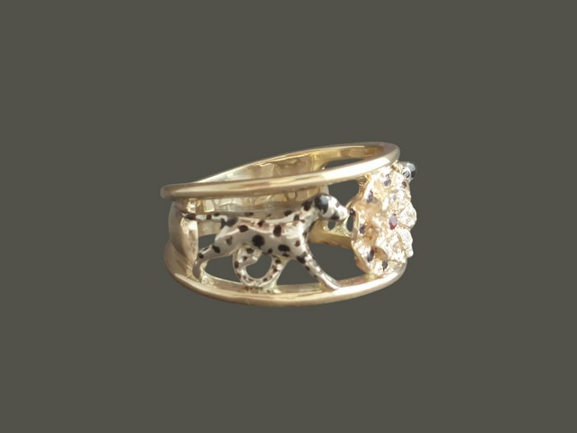 Ring C Band With Rosette And Dalmatian
