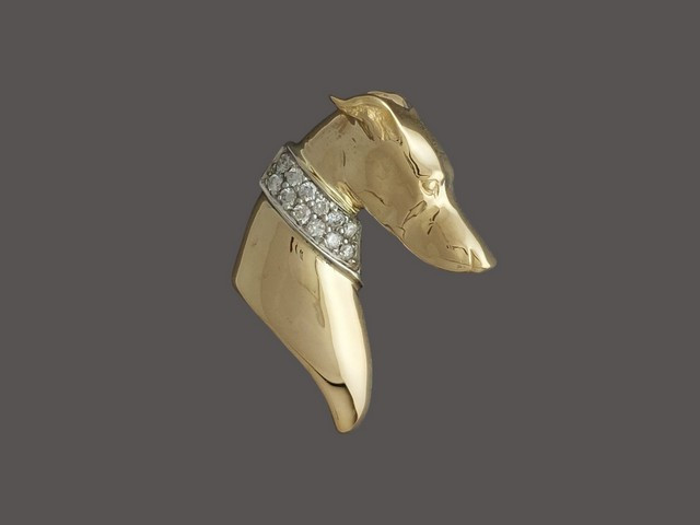 Whippet Head R Med With White Collar Pendant