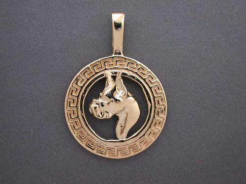 Frame Greek Round Rim W Boxer Pendant