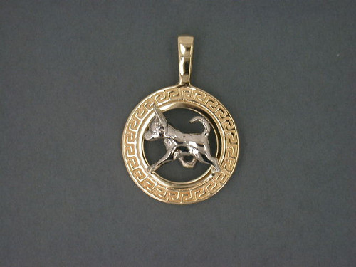 Frame Greek Round W Chihuahua Smooth Pendant