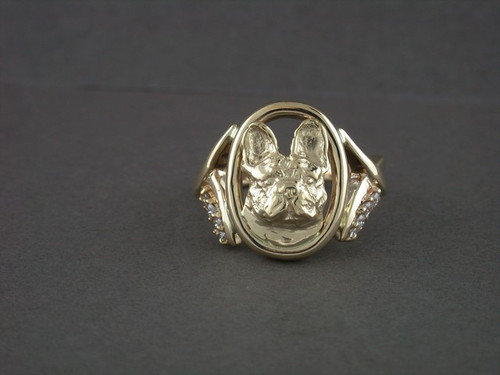 Ring Shank With Side Stones And French Bulldog