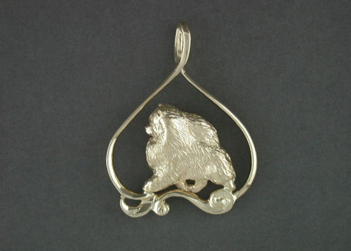 Frame Mari Pomeranian Pendant