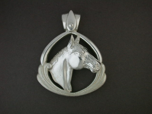 Frame Ara With Quarter Horse Silver Pendant