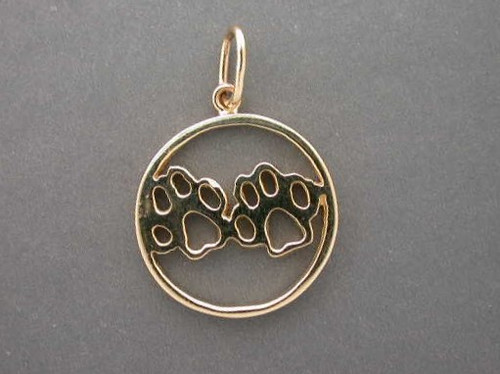 14K DOUBLE PAW PENDANT IN CIRCULAR FRAME