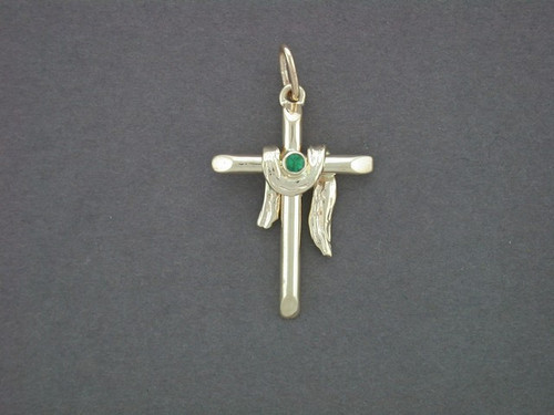 Cross Trapo With Emerald Pendant