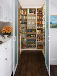 ​6 Tips for Cleaning Out Your Pantry