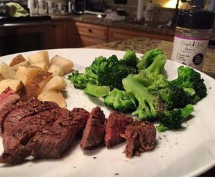 simple-girl-gluten-free-steak-seasoning.jpg