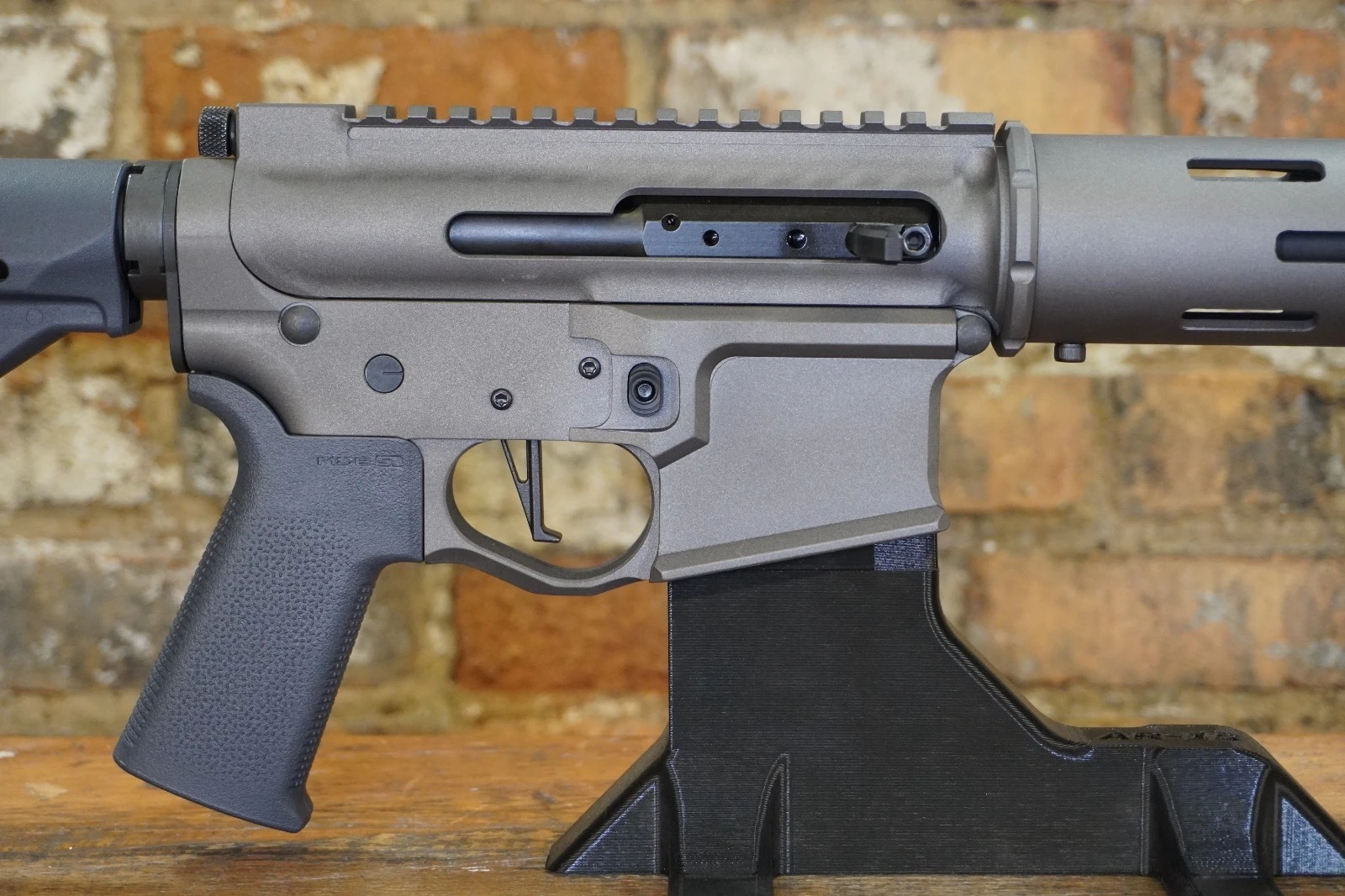 MBZ-15 Multi Cal upper and lower receiver in Sand, close view