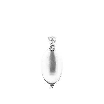 Oval Satin Pendant. EN989