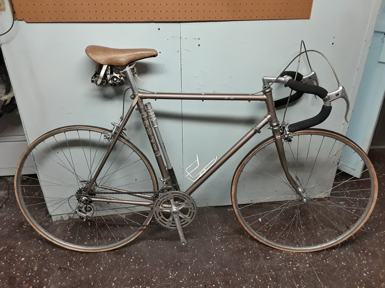 vintage fuji road bike