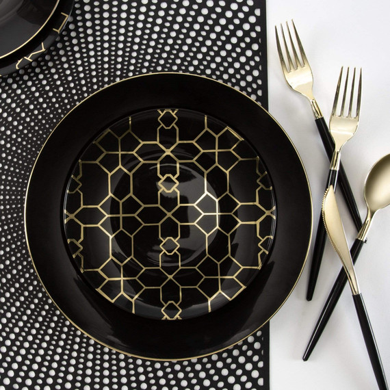 Round Black and Gold Pattern Plastic Dinner Plates 10.25" (10 count)