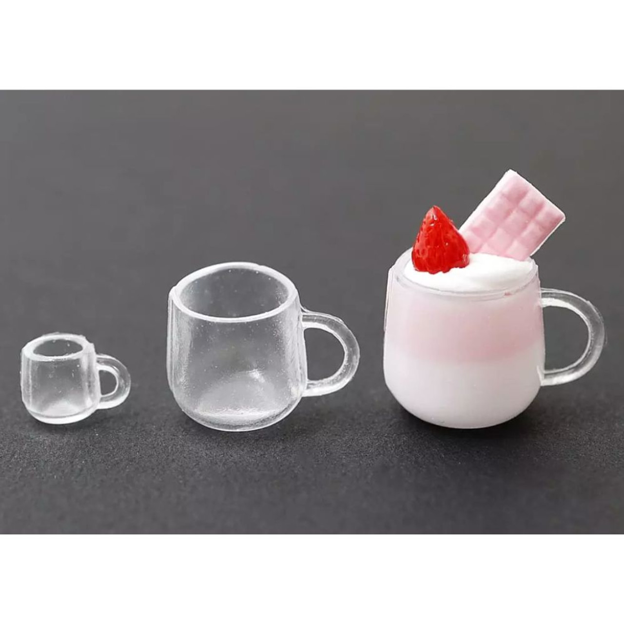 Cups in silicone, three sizes