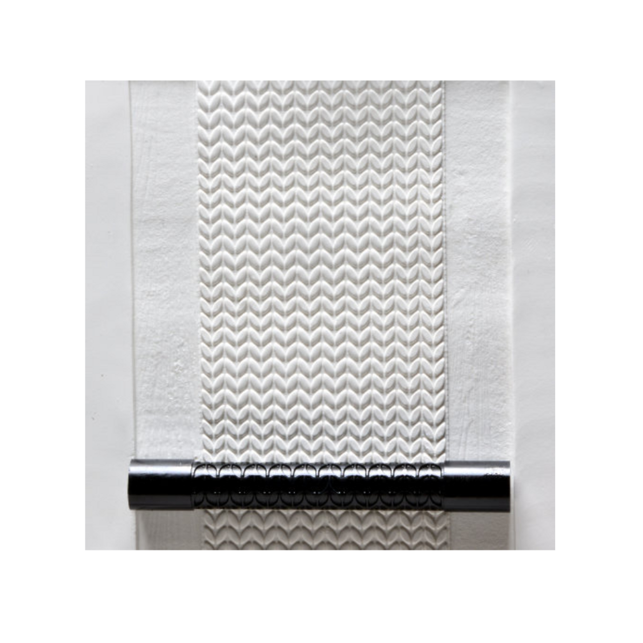 Acrylic Texture Fine Line Roller (KRFL) - Stitch - 7.5cm - Example