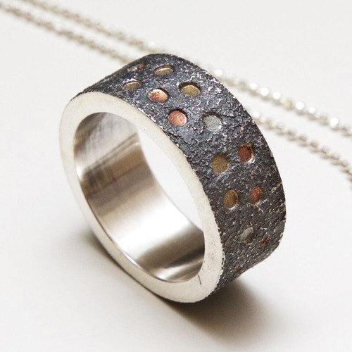 Inlay Metal Fabric Mesh in a Silver Clay Ring.