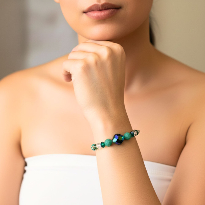 Limited Edition Green Slider Bracelet made with Crystals from Swarovski on Sterling Silver
