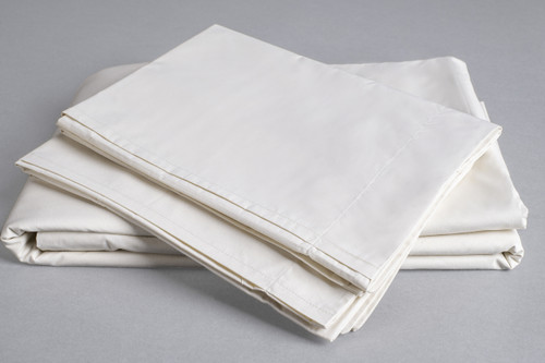 100% organic cotton Duvet cover and pillow sham (s).  There are corner ties to help keep your comforter in place.
 100% organic cotton Duvet cover and pillow sham (s).  There are corner ties to help keep your comforter in place.