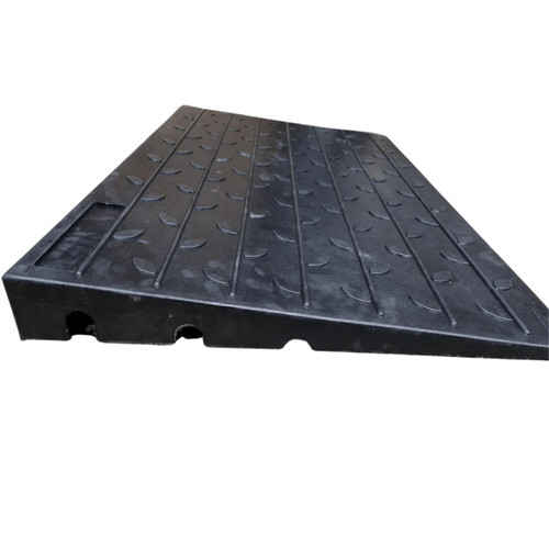 Black Rubber Access Ramp - 1070 x 609 x 65mm RS-1222