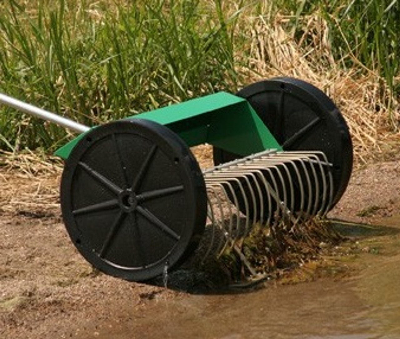 Beach Buddy Lake Weed Rake on Wheels - The Weeders Digest