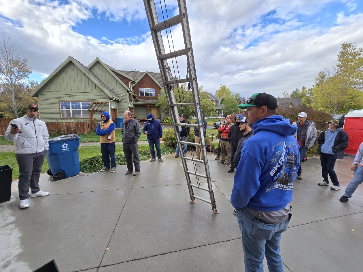 Professional holiday lighting installation training