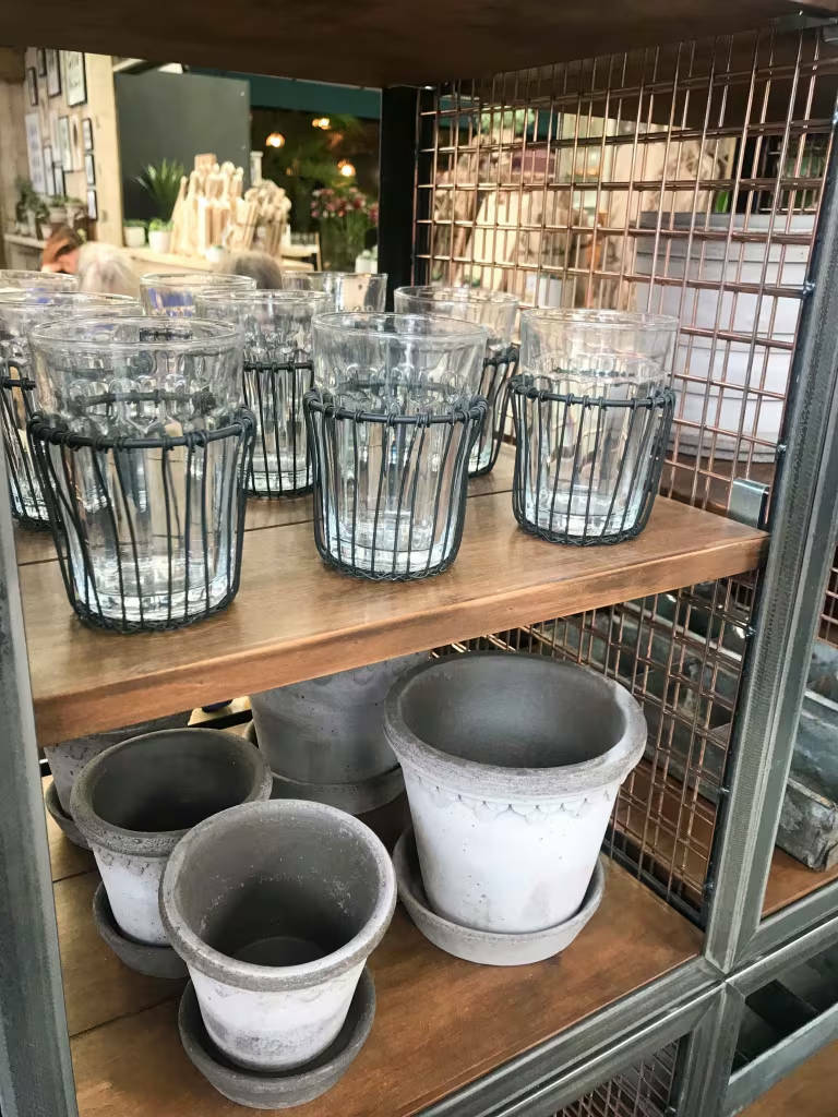 Glasses and pots stacked in a BRIX unit