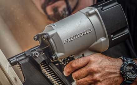 Shopping for PneuTools SN2283H 3-1/2 Inch 21 Deg Plastic Collated Framing Gun Buy now and save today with free shipping!