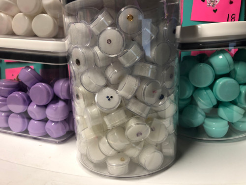 You can choose one pick of the following:

Round freshwater pearls- 1-10 pearls inside of each container

Rice pearls- 1-10 pearls inside of each container

natural stones- 1-10 inside of each container

gemstone- 1-4 in each container

mini pearls- 2-10 inside of each container

You get what you get.....no trades allowed!

