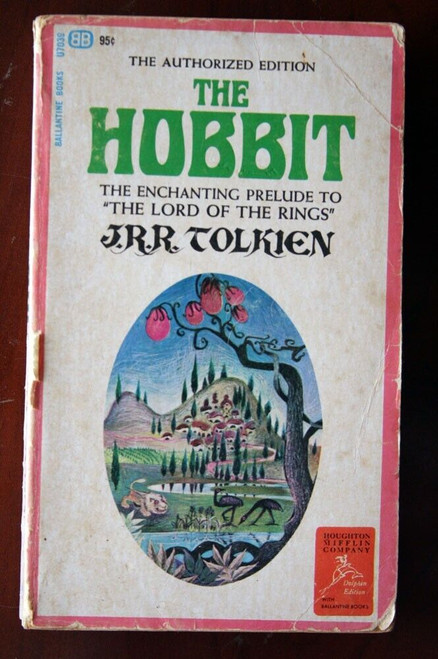 THE HOBBIT by J.R.R. Tolkien 1965 Paperback LORD OF THE RINGS w/ Remington Lion