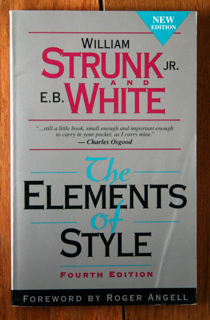 Strunk & White's The Elements of Style (2000) Fourth Edition Paperback 