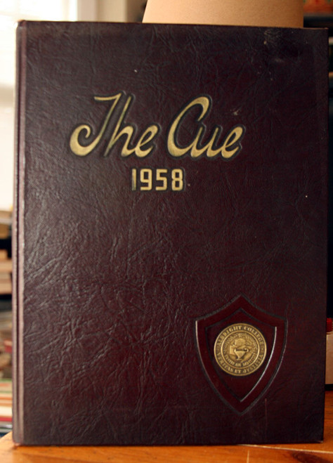 1958 THE CUE Yearbook Albright College, Reading PA - Berks County Pennsylvania 