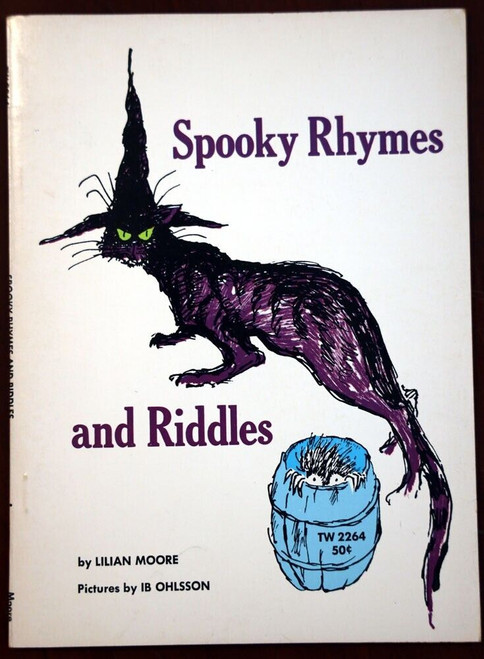 SPOOKY RHYMES AND RIDDLES by Lilian Moore 1972 1st Printing Scholastic TW2264