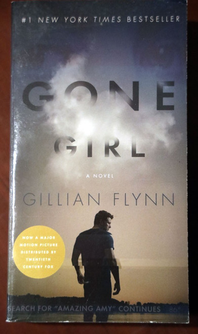GONE GIRL by Gillian Flynn 2014 Paperback EXCELLENT CONDITION Movie Tie-In