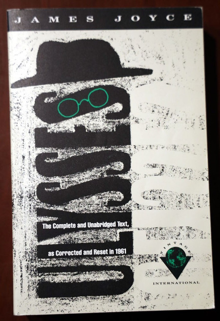 ULYSSES by James Joyce 1990 Trade Paperback Literature TPB Vintage International