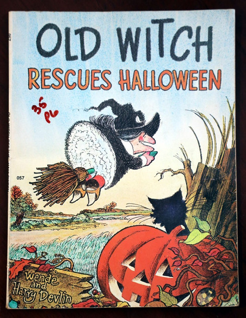 Old Witch Rescues Halloween by Wande & Harry Devlin 1976 Vintage Paperback